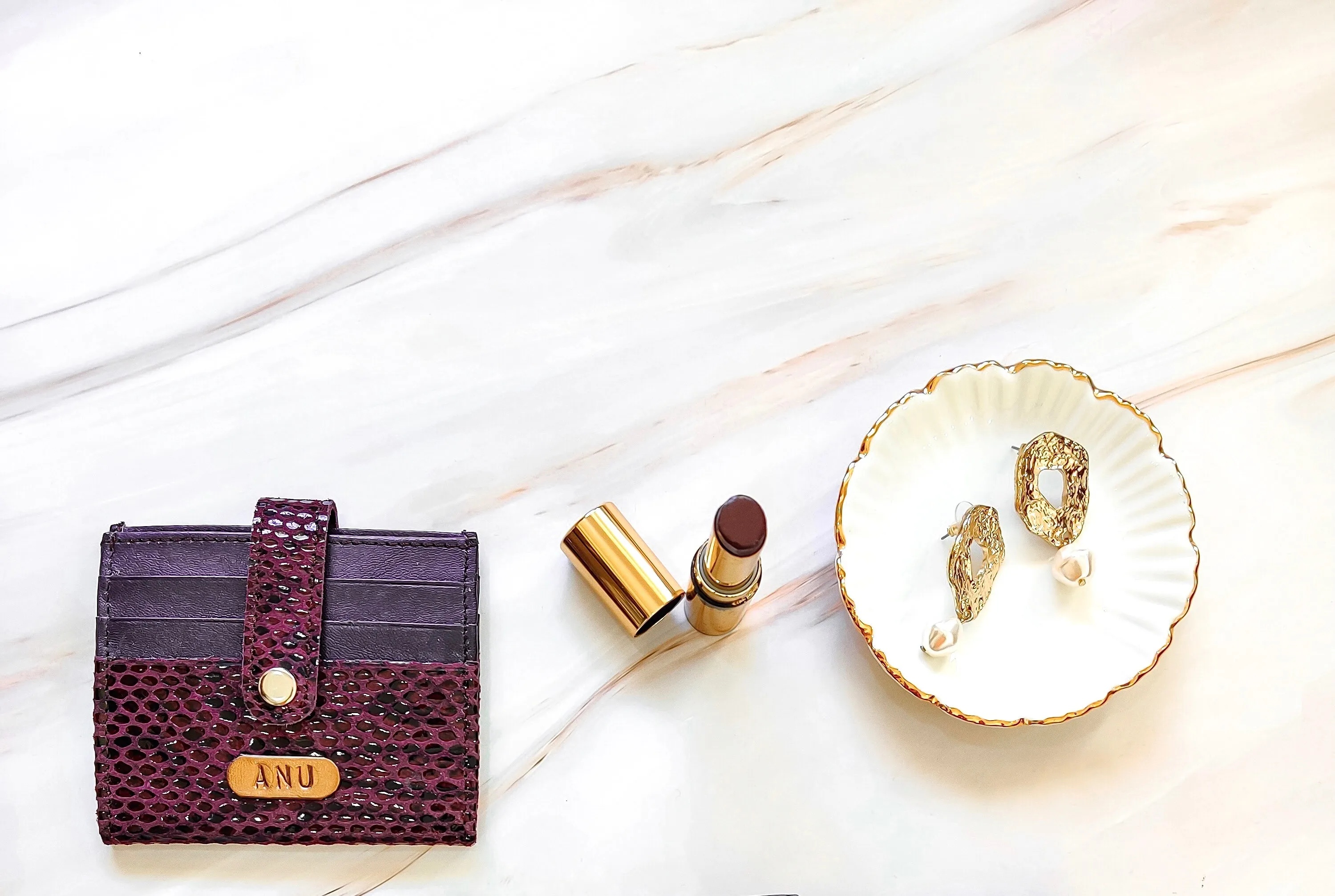 GENUINE LEATHER CARD HOLDER