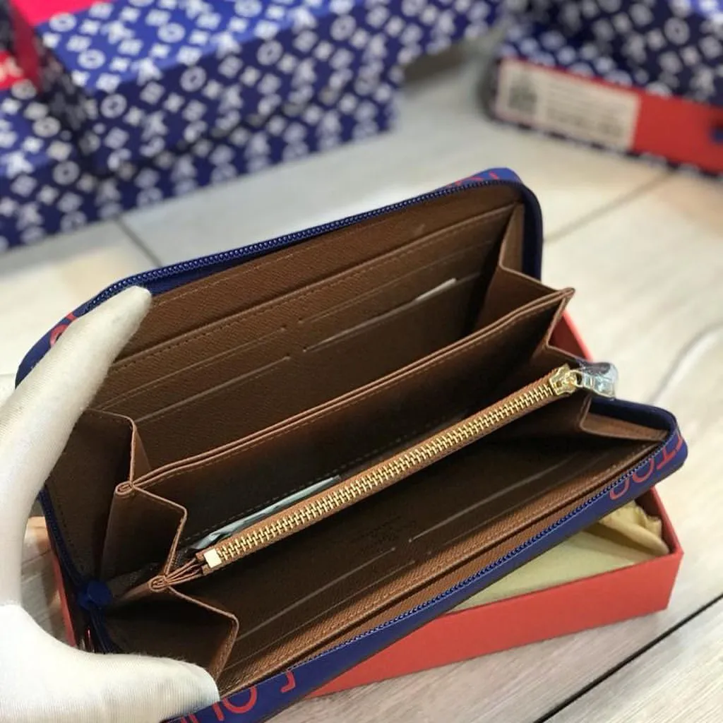 Luxury Wallets - LOV - 6064