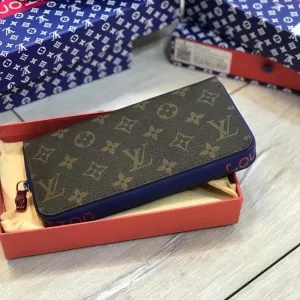 Luxury Wallets - LOV - 6064