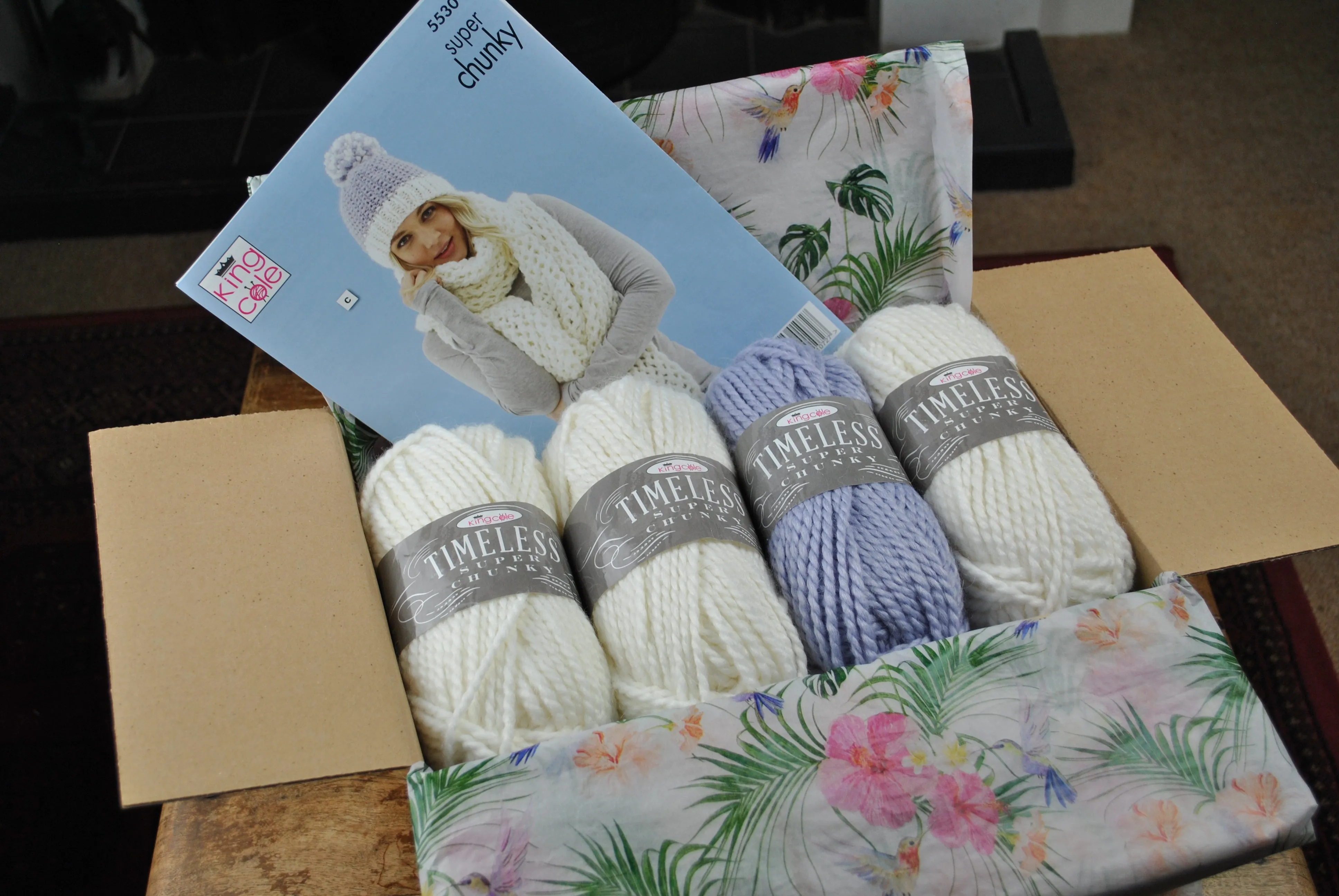 Super Chunky Hat and Scarf set 5530